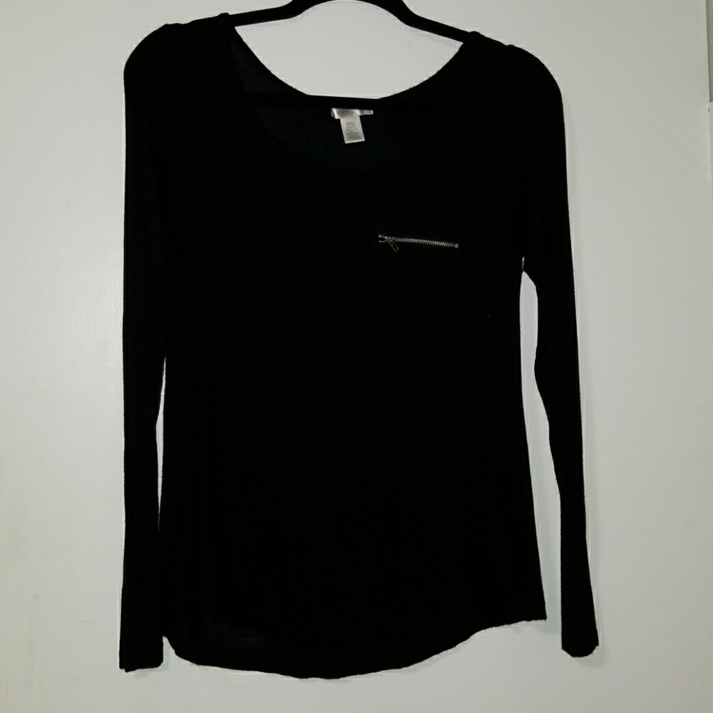 Black long sleeve shirt